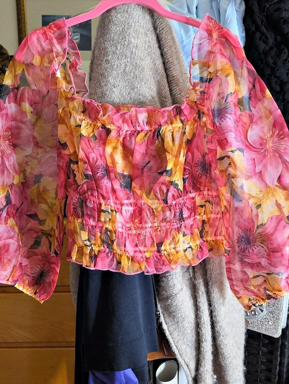 Akira Floral Blouse in Pink & Orange Size Large - Picture 1 of 2